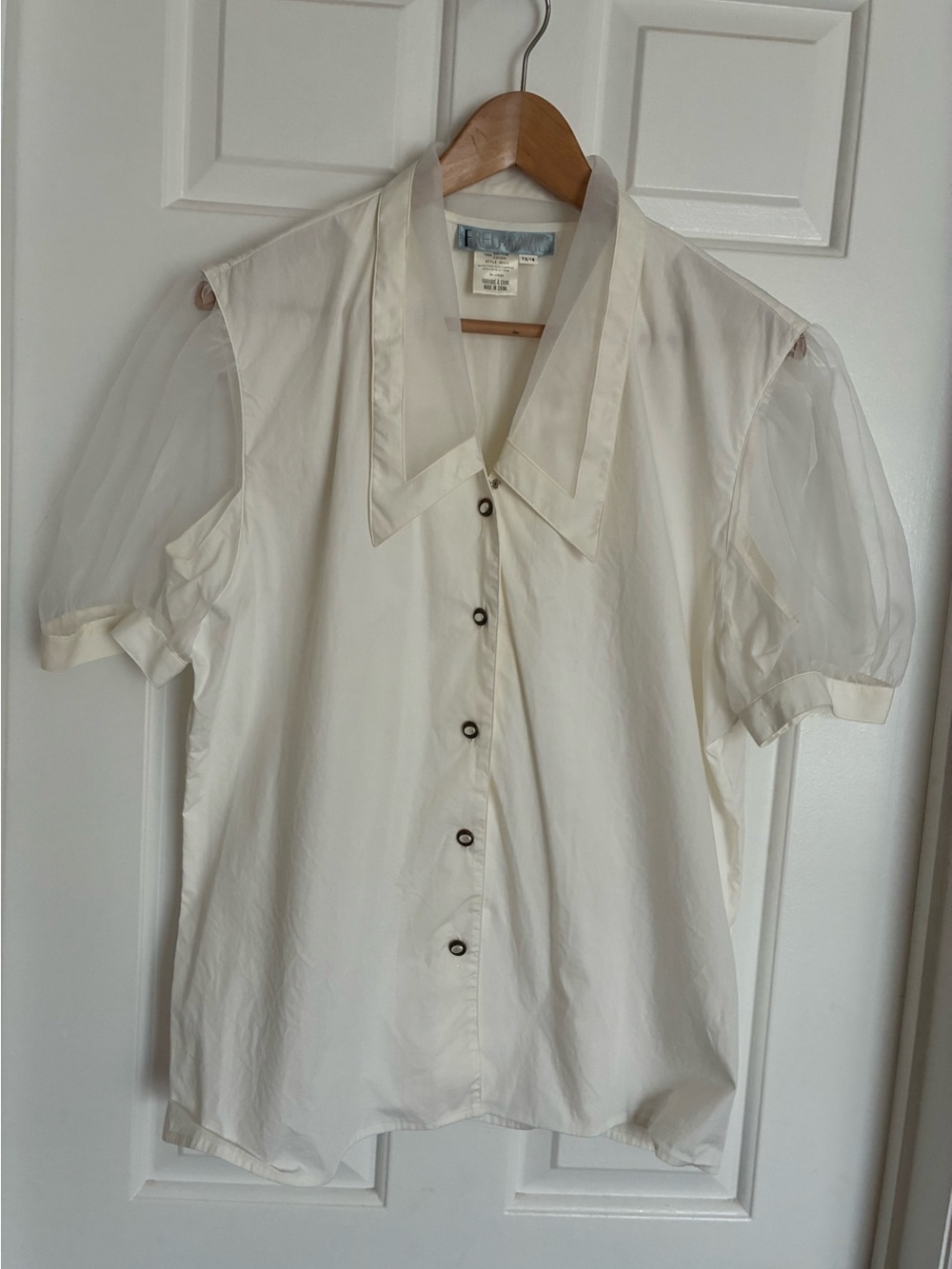 Fred David Vintage Puff Sleeve Button-Down Blouse with Pointed Collar 13/14